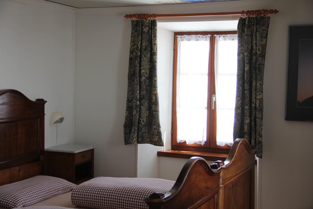 Albergo San Gottardo Airolo Habitación foto
